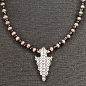 Beautiful arrowhead necklace